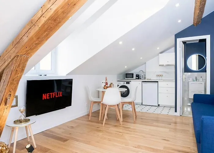 Moonlight - 4 Pers - Wifi 아파트 샤토